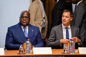 Alexander De Croo et le président congolais Tshisekedi en visite à l’Institut de Médecine tropicale